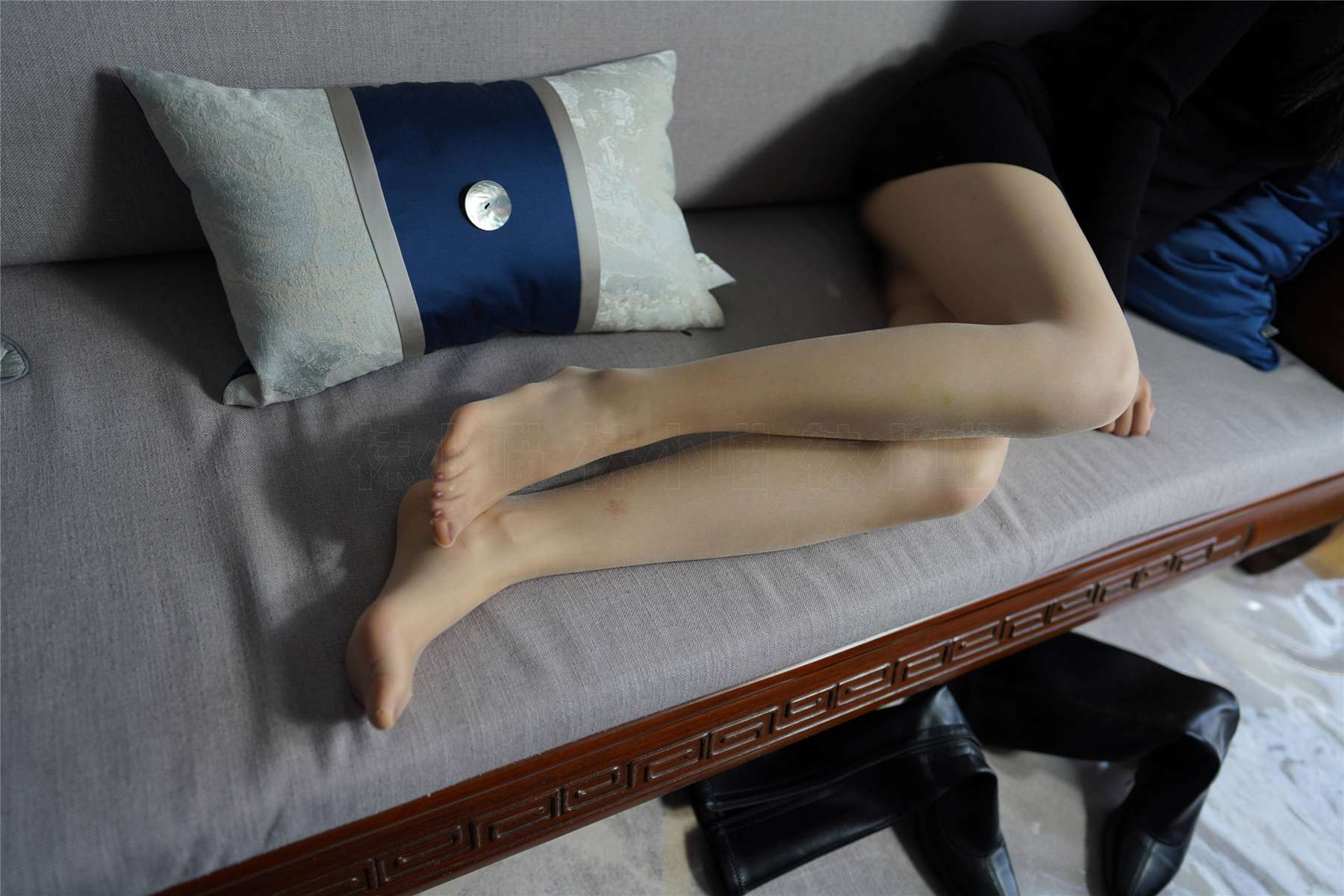 图片[36]-[kittyWawa袜小喵] KT264 《黑短裙与靴》[100P]-PicJJ