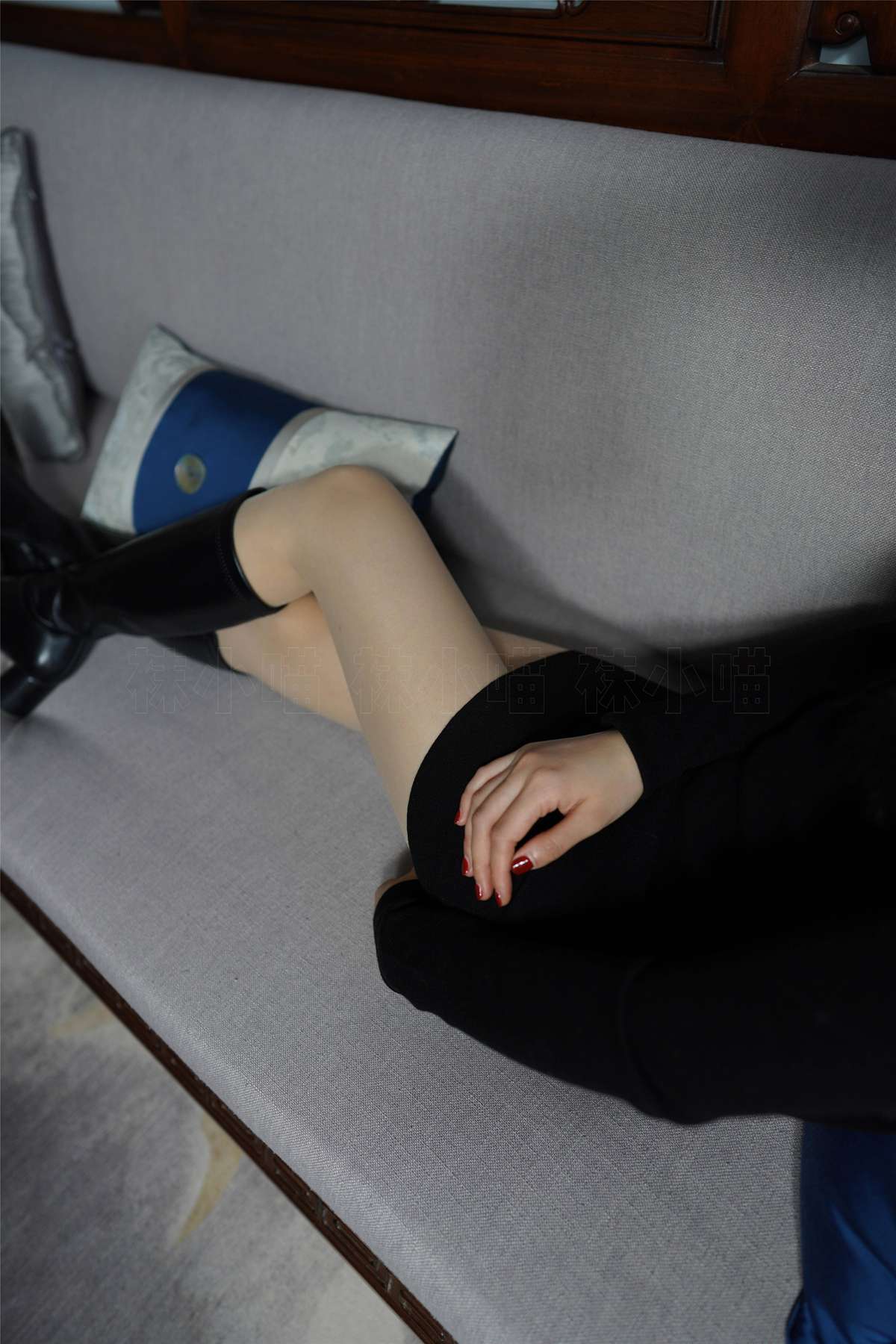 图片[68]-[kittyWawa袜小喵] KT264 《黑短裙与靴》[100P]-PicJJ