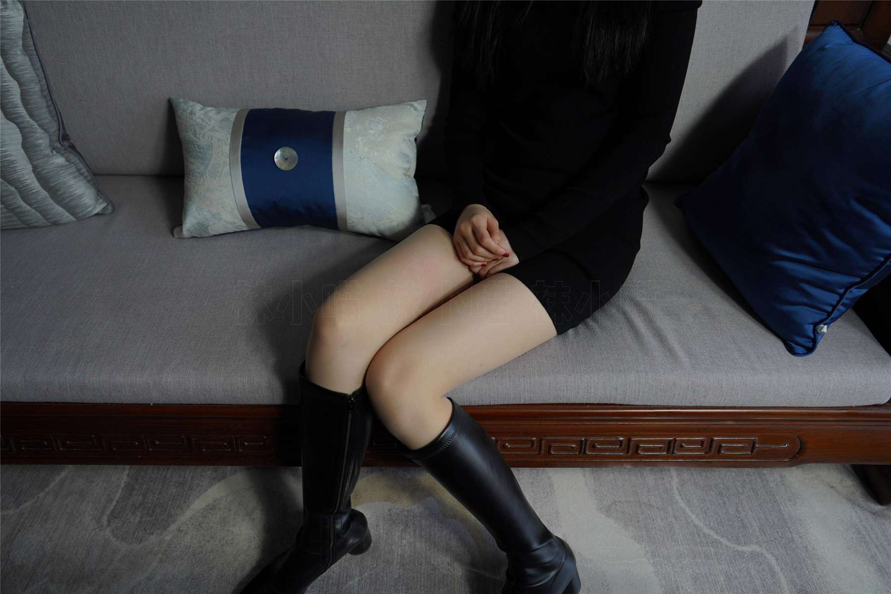 图片[81]-[kittyWawa袜小喵] KT264 《黑短裙与靴》[100P]-PicJJ