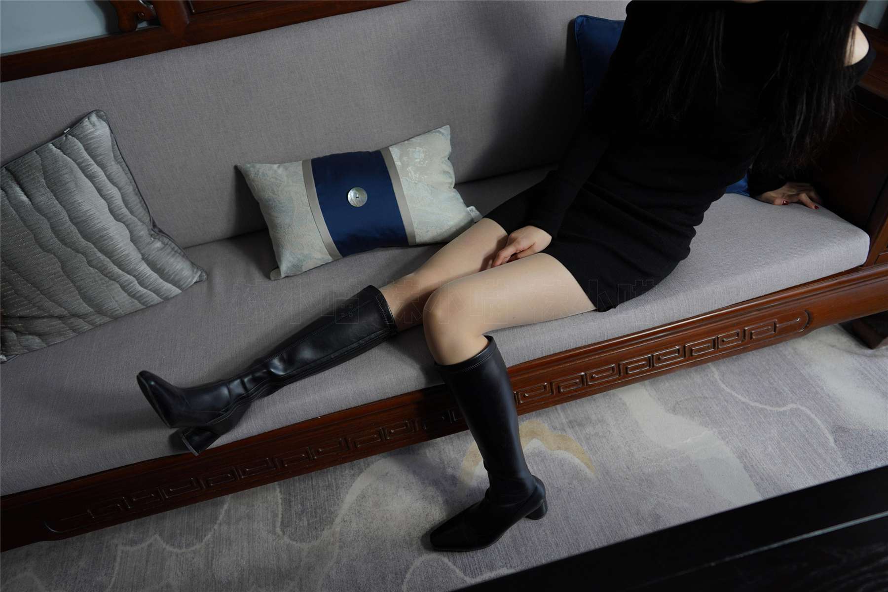 图片[89]-[kittyWawa袜小喵] KT264 《黑短裙与靴》[100P]-PicJJ