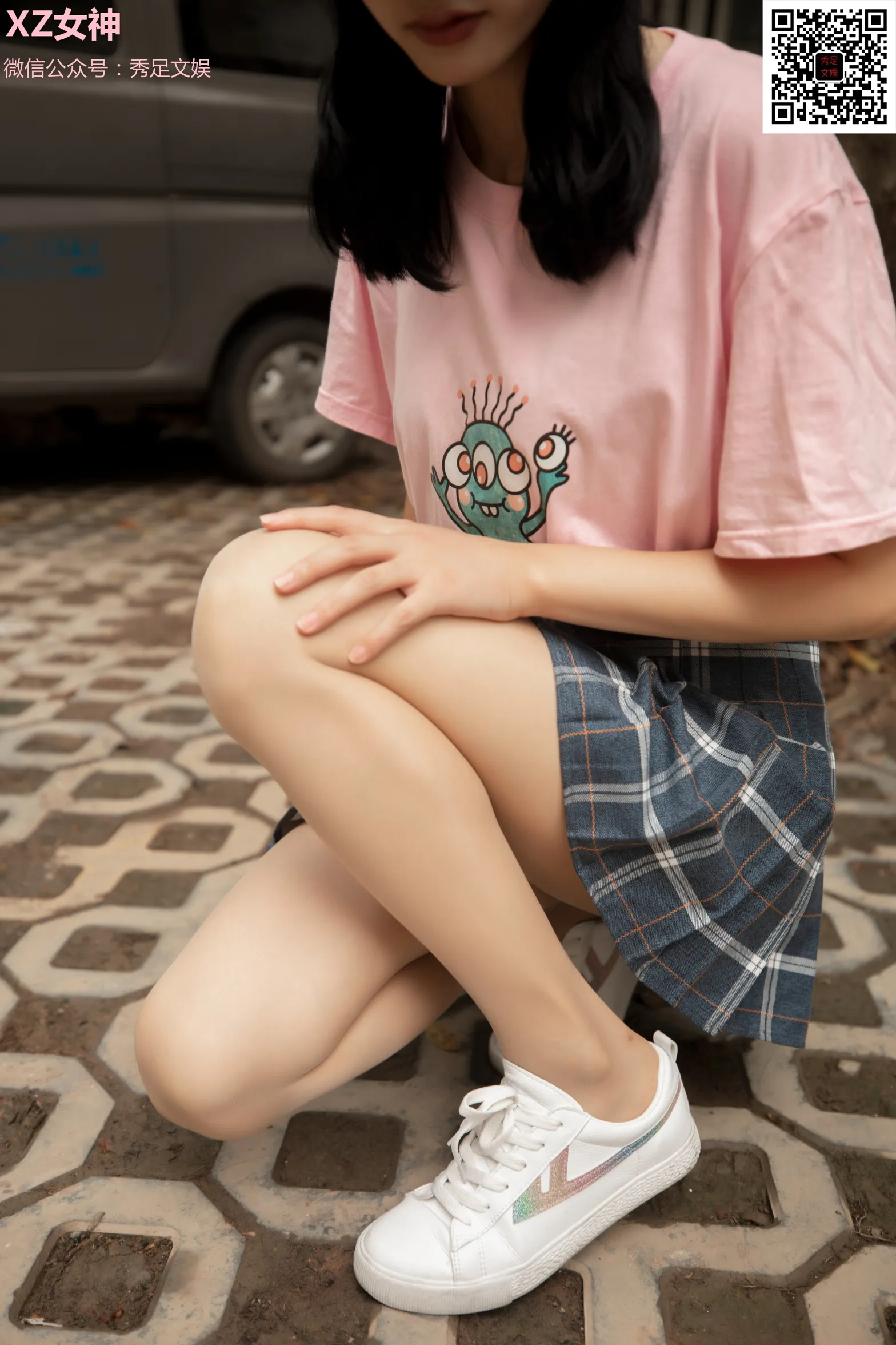 [街拍丝足] NO.006 青春无敌的百褶裙少女 #街拍丝足、美足#[60P]-015