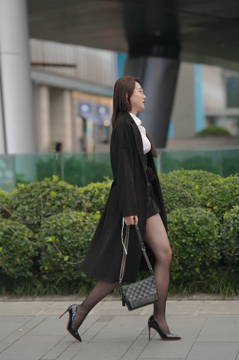 [街拍丝足] NO.160 黑丝大长腿 #街拍丝足、美足#[201P]-079