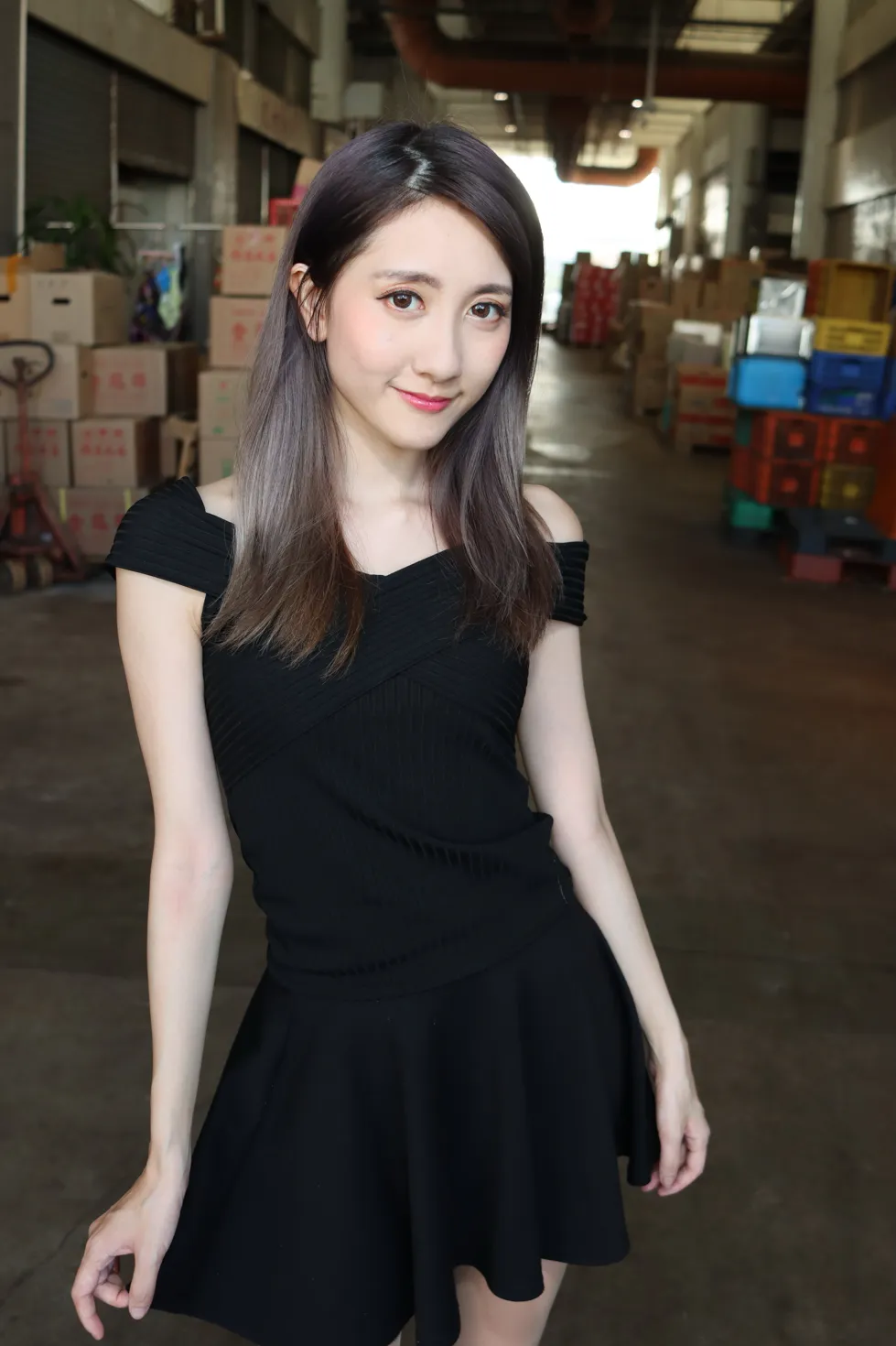 [街拍丝足] NO.140 Elaine Chung 连衣裙丝袜凉高美腿 #街拍丝足、美足#[73P]-045