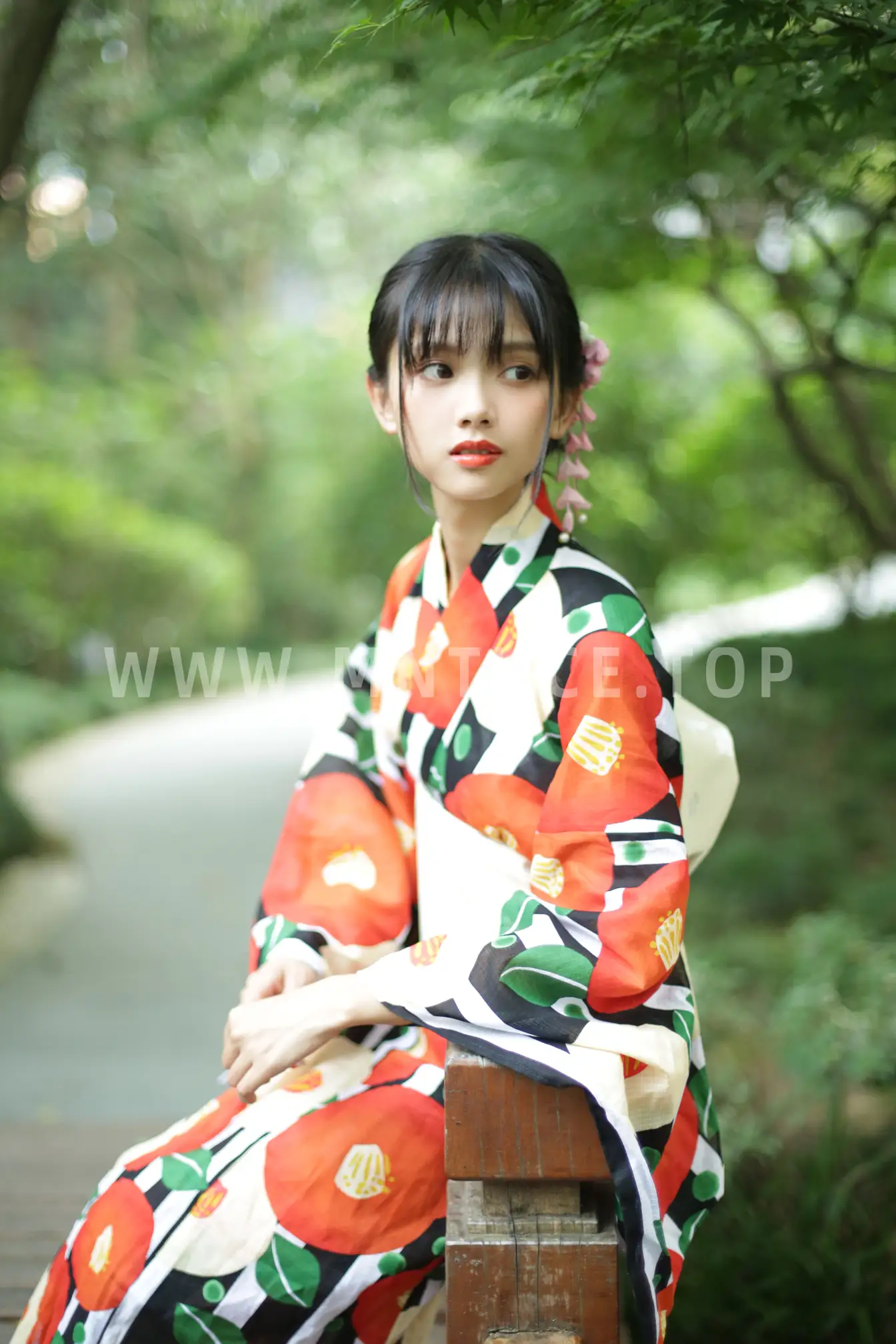 [艺图语] 2022.08.08 Vol.1656-018