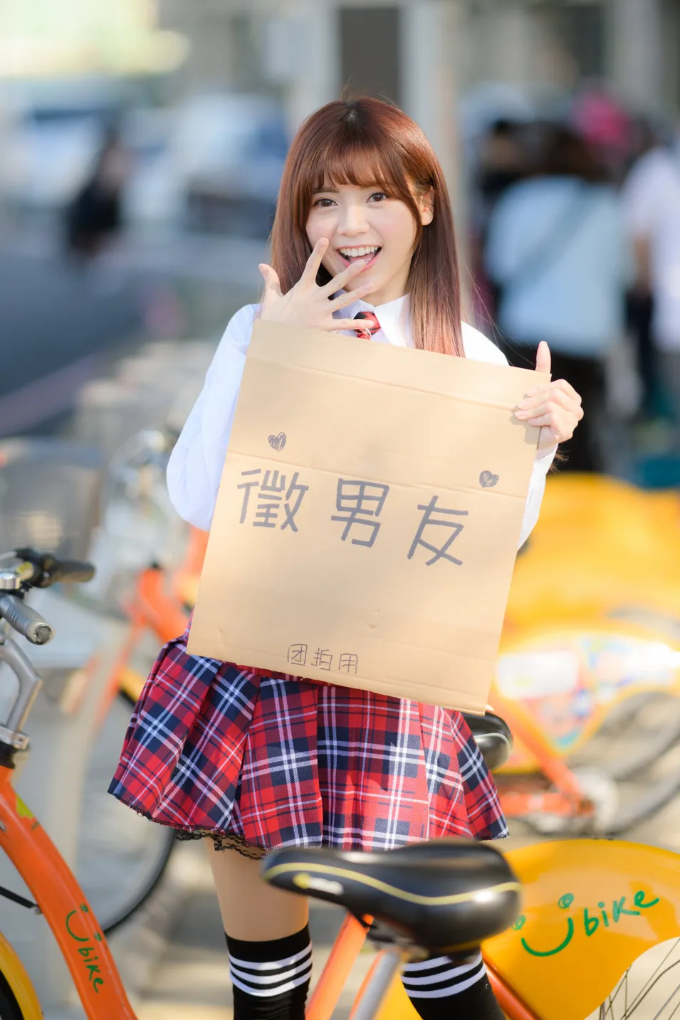 [街拍丝足] NO.233 学生制服高跟 #街拍丝足、美足#[157P]-041