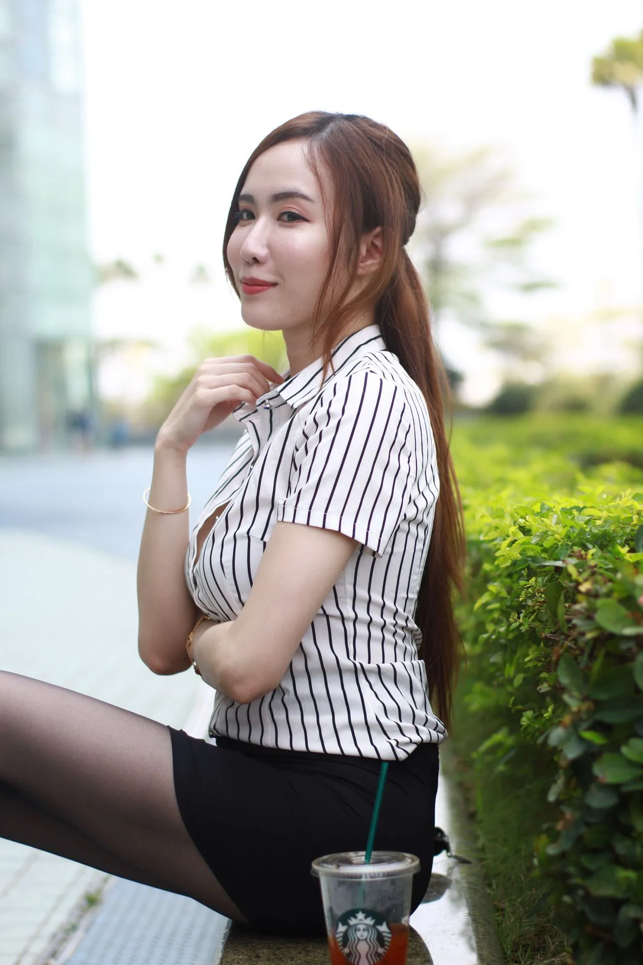 [街拍丝足] NO.073  Dora妍希 OL黑丝高跟美腿 #街拍丝足、美足#[82P]-049
