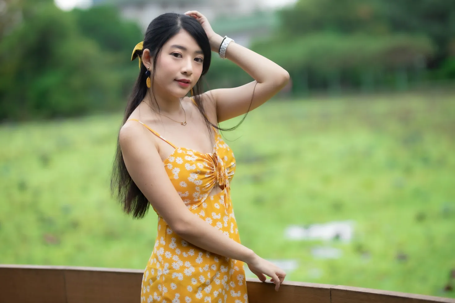 [街拍丝足] NO.170 湘芹 吊带连衣裙高跟美腿 #街拍丝足、美足#[48P]-016