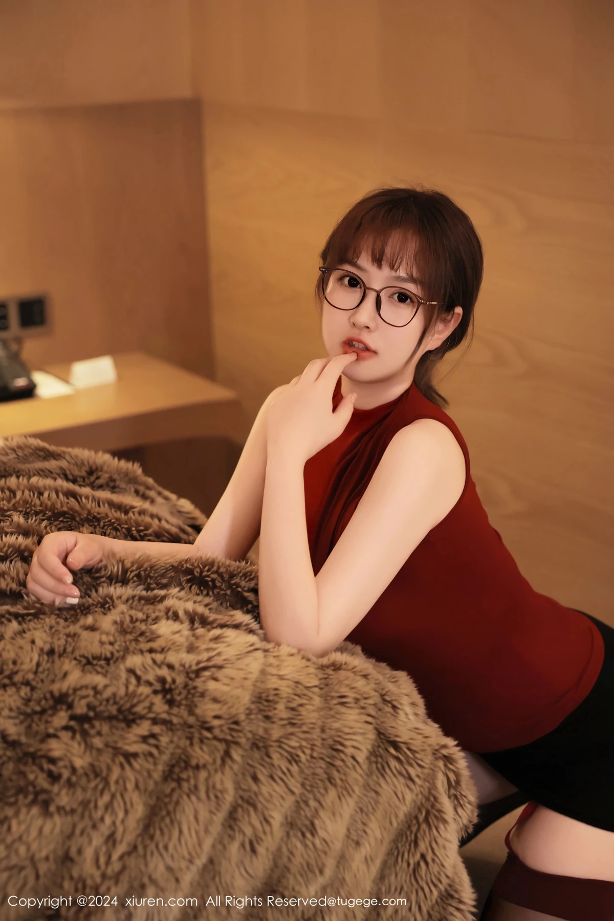 [秀人网] 2024.10.30 No.9366 养乐多Doll、秀人旗下#[53P]-010