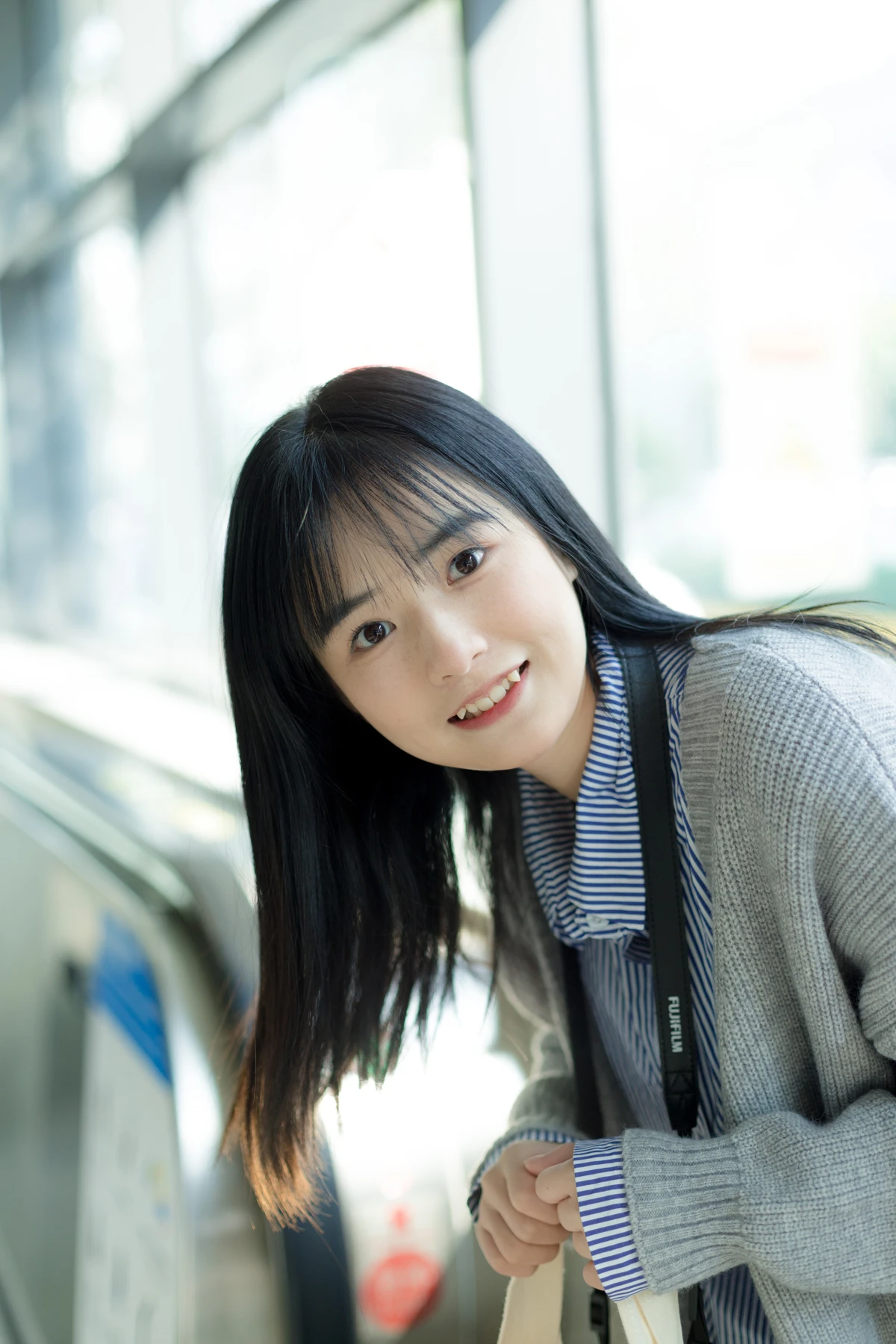 [艺图语]2023.02.01 Vol.2943 面包和鲜花#小怡妹妹cute#[27P]-004