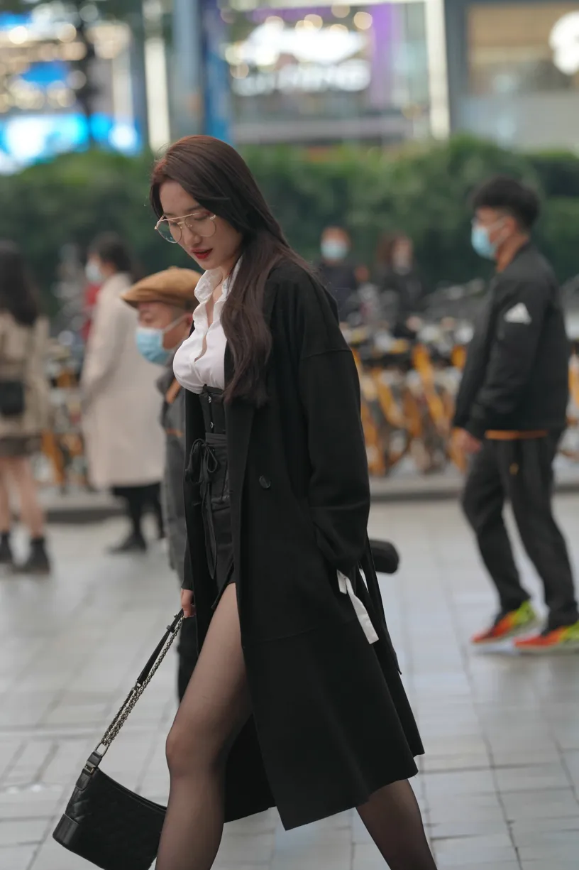 [街拍丝足] NO.160 黑丝大长腿 #街拍丝足、美足#[201P]-074