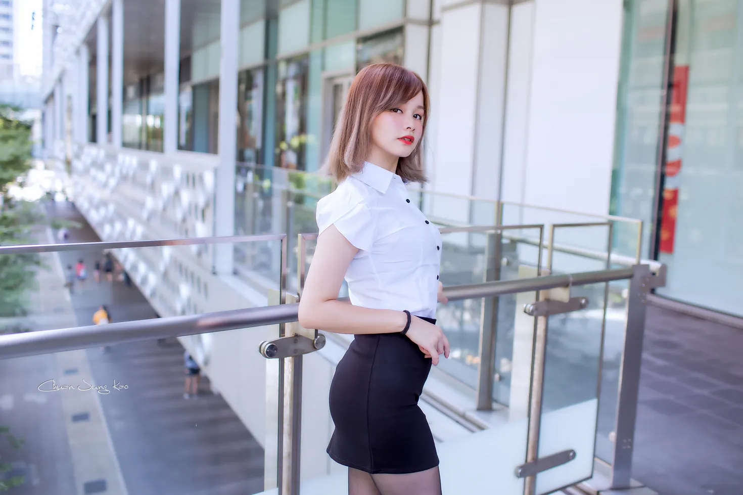 [街拍丝足] NO.167 乐儿 OL黑丝高跟美腿 #街拍丝足、美足#[39P]-022