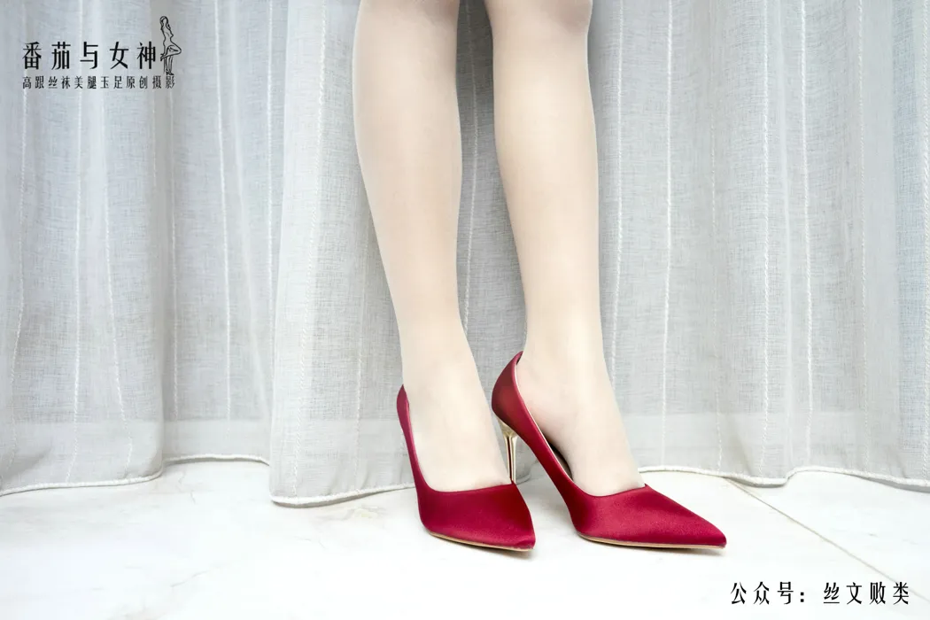 [街拍丝足] NO.038 小如的高叉旗袍 #街拍丝足、美足#[96P]-034