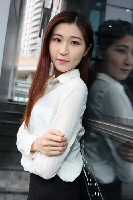 [街拍丝足] NO.024 长腿美模Rita Li 性感造型外拍 #街拍丝足、美足#[75P]-034