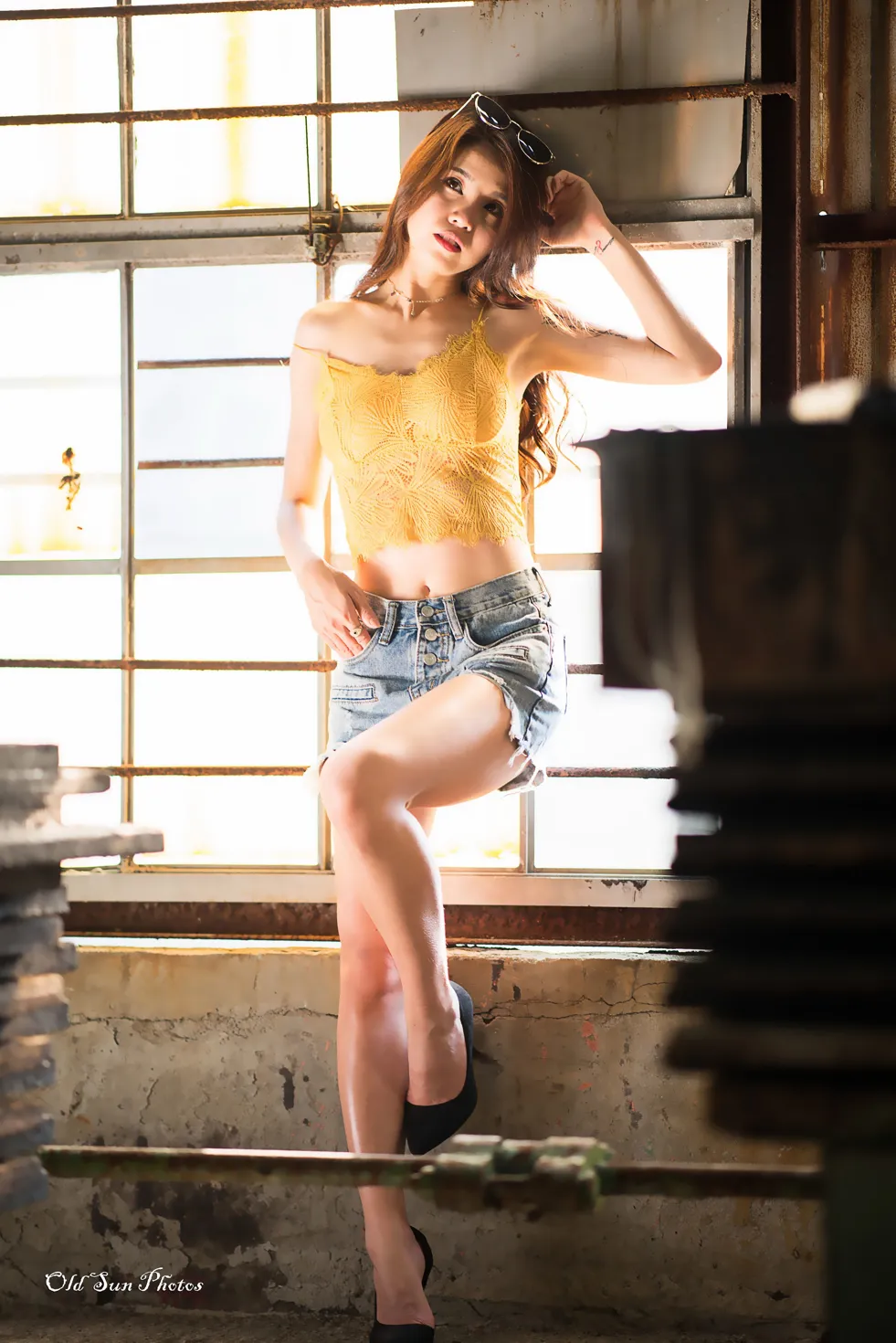 [街拍丝足] NO.192 Debby Chiu 露肚牛仔短裤高跟美腿 #街拍丝足、美足#[53P]-020