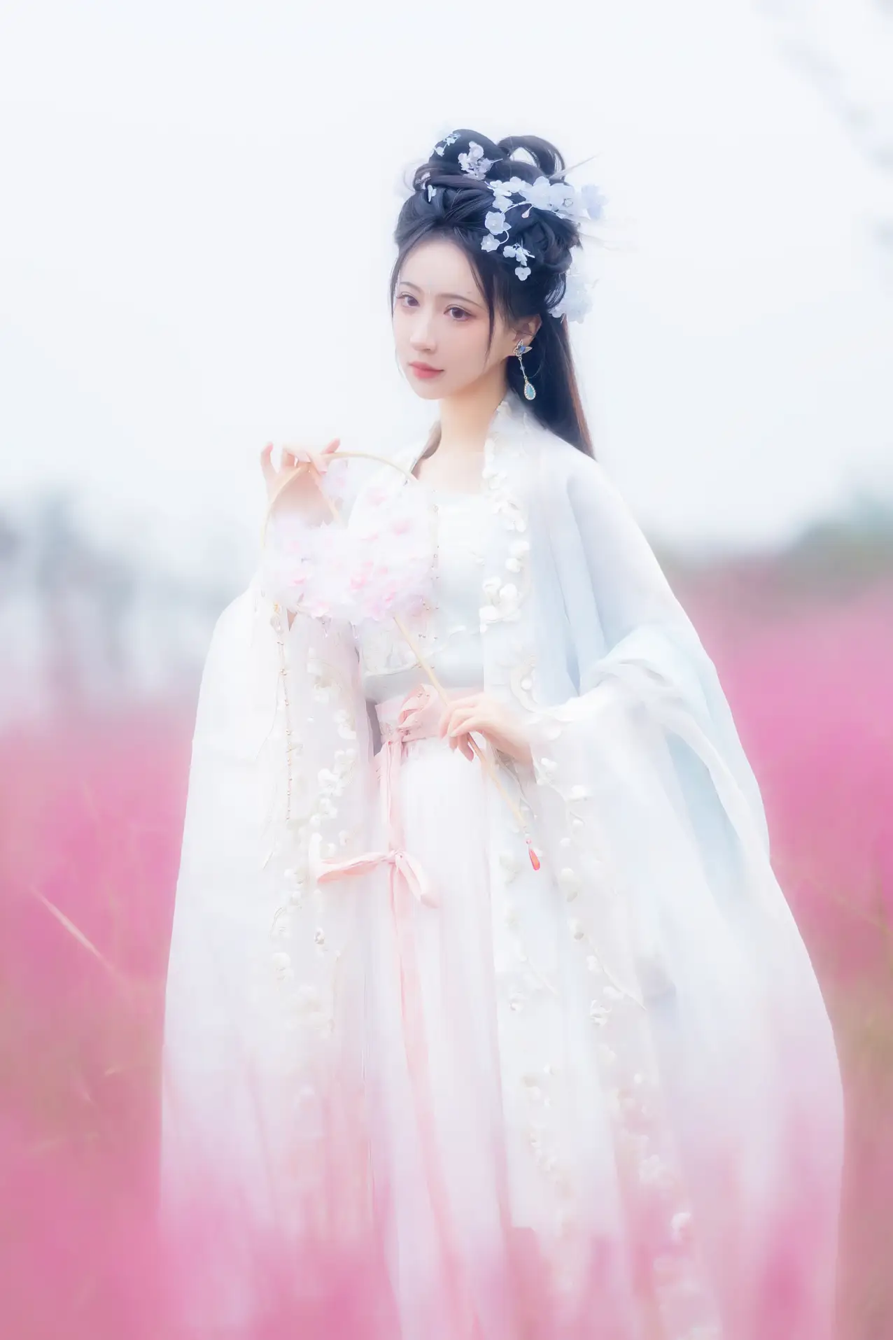 [艺图语] 2022.11.22 Vol.2500-027