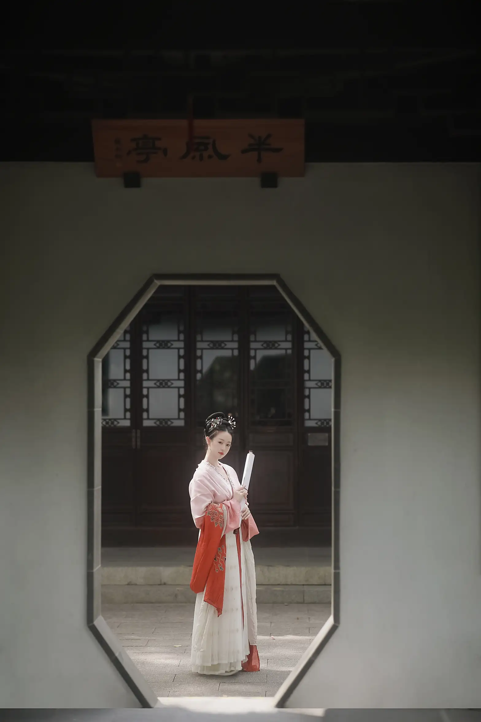 [艺图语] 2022.08.04 Vol.1623-012