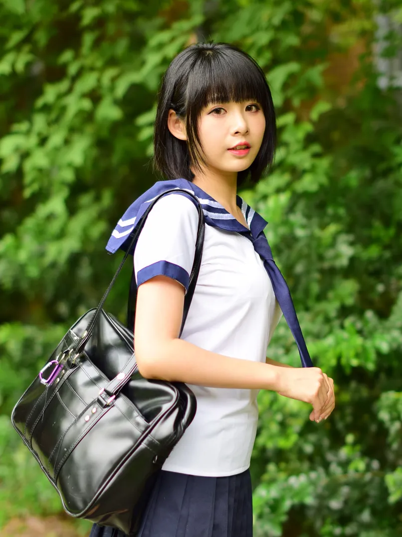 [街拍丝足] NO.171 海琳 学生制服 #街拍丝足、美足#[73P]-015
