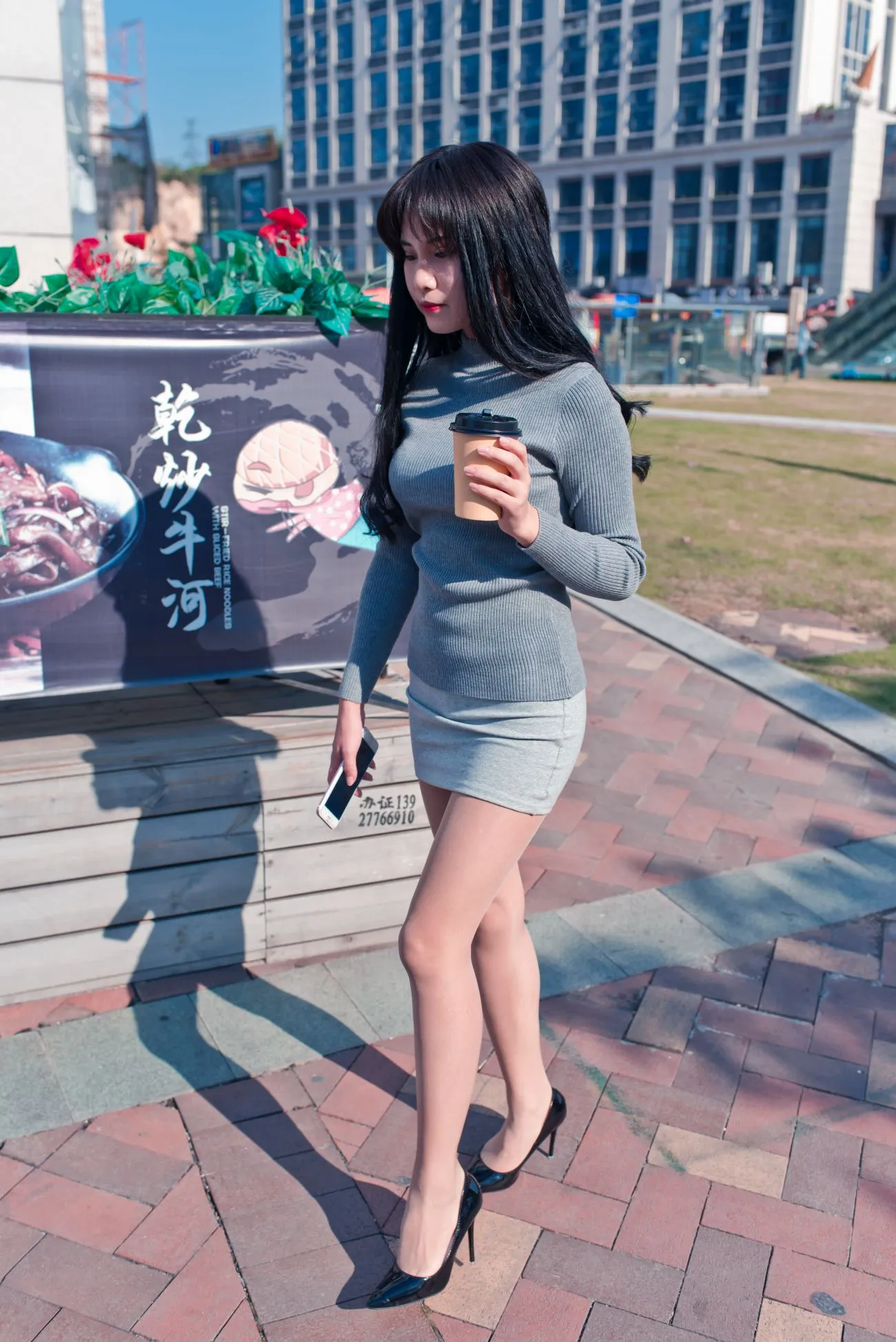 [街拍丝足] NO.084 休闲书屋里的短裙肉丝美女萌宝儿 #街拍丝足、美足#[79P]-046