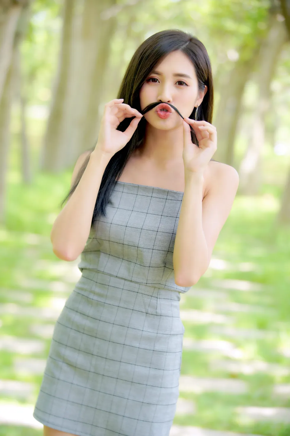 [街拍丝足] NO.143 张筠 短裙黑丝高跟美腿 #街拍丝足、美足#[23P]-021