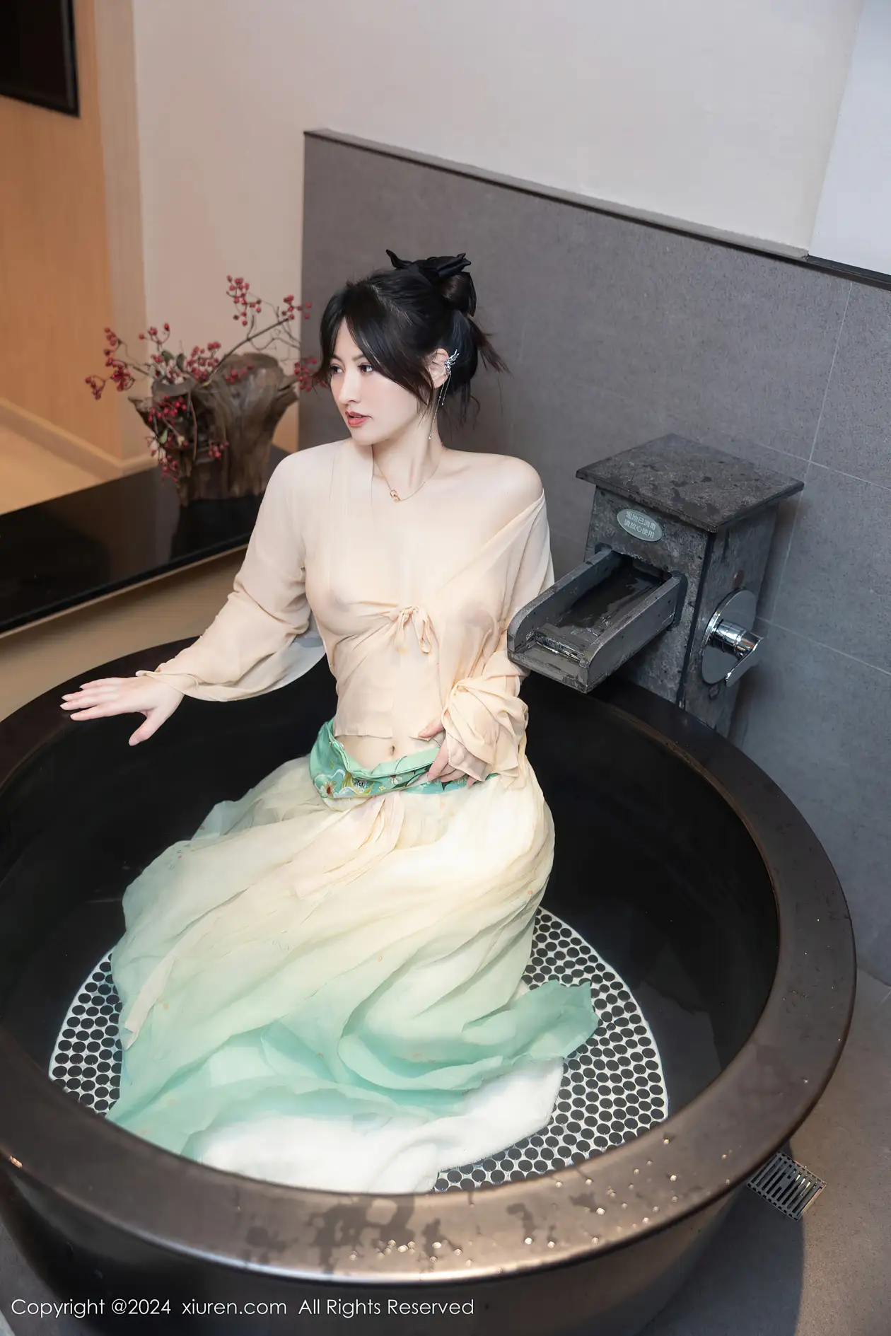 [秀人网] 2024.02.22 NO.8128 诗诗kiki、秀人人旗下、xr_8000~8499 [82P]-049
