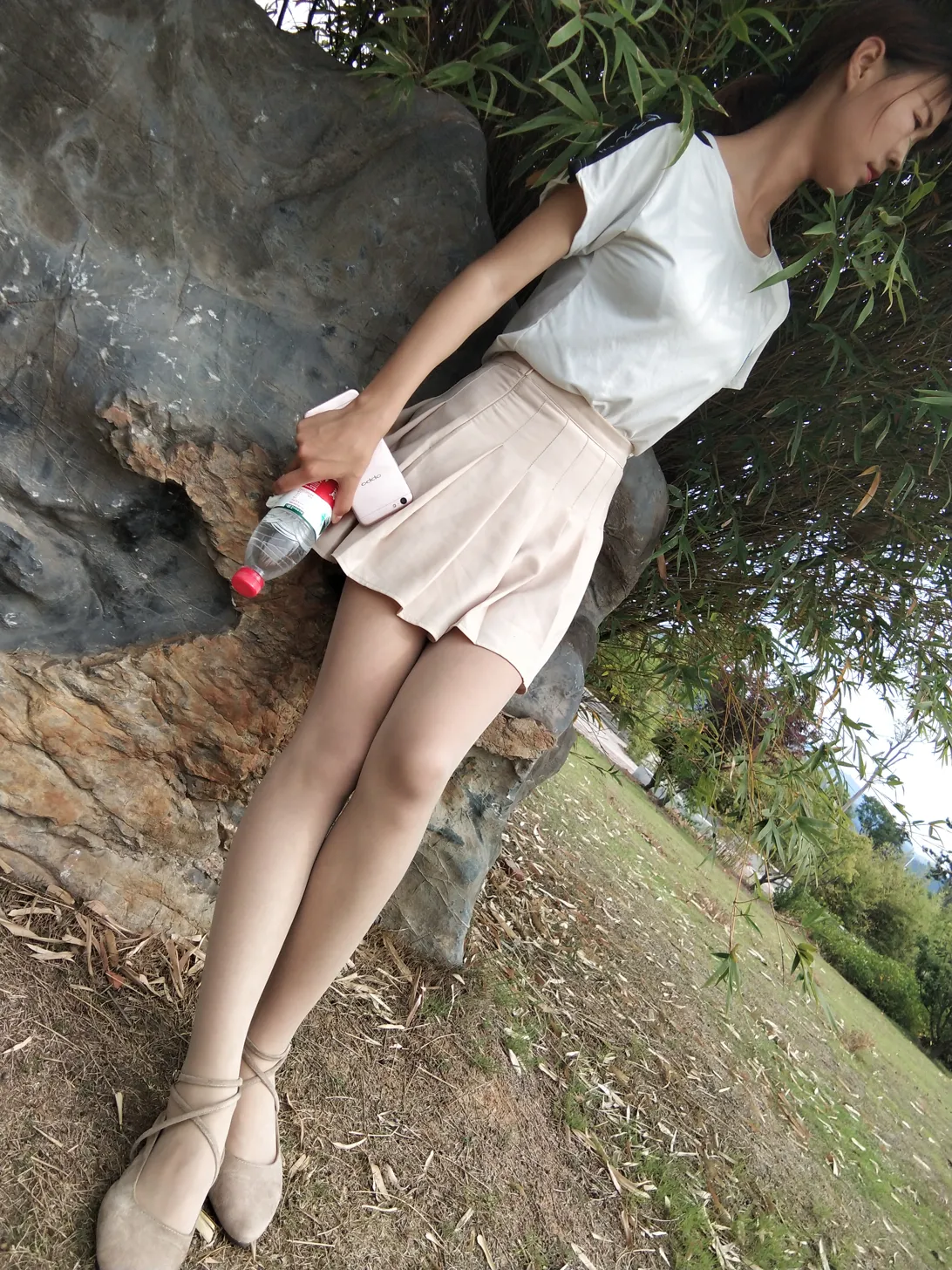 [街拍丝足] NO.016 肉丝绑带平底鞋 #街拍丝足、美足#[24P]-007