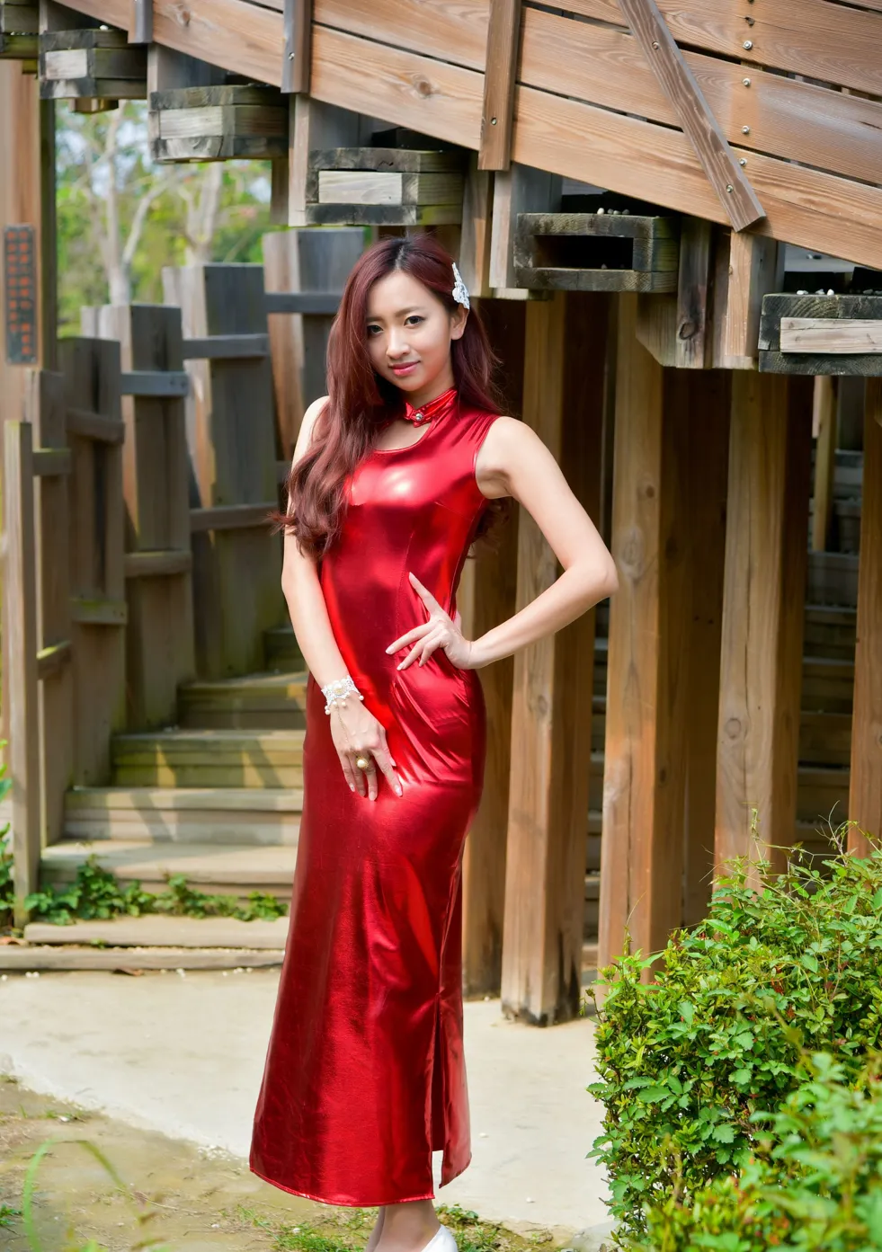 [街拍丝足] NO.172 名婷 高衩长裙高跟丝袜美腿[103P]-PicJJ