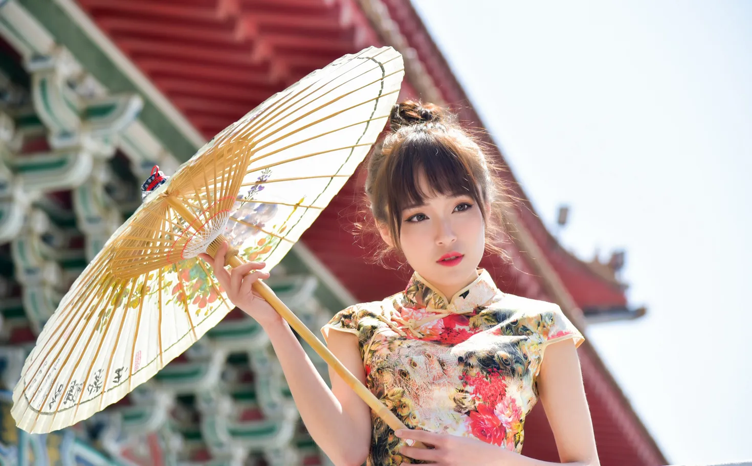 [街拍丝足] NO.189 繆婉瑜 碎花短旗袍高跟美腿#街拍丝足、美足#[68P]-007
