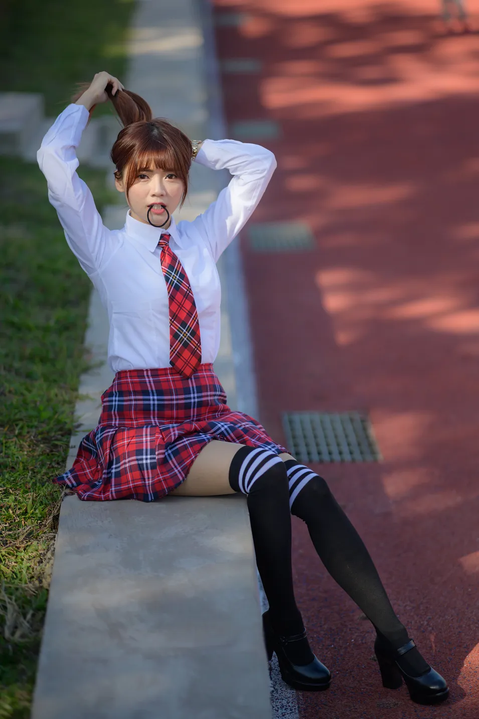 [街拍丝足] NO.233 学生制服高跟 #街拍丝足、美足#[157P]-079