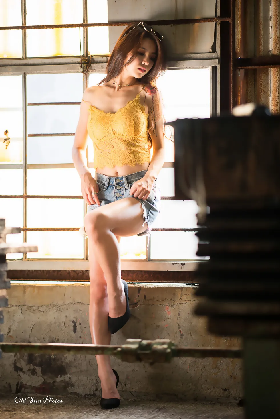 [街拍丝足] NO.192 Debby Chiu 露肚牛仔短裤高跟美腿 #街拍丝足、美足#[53P]-024