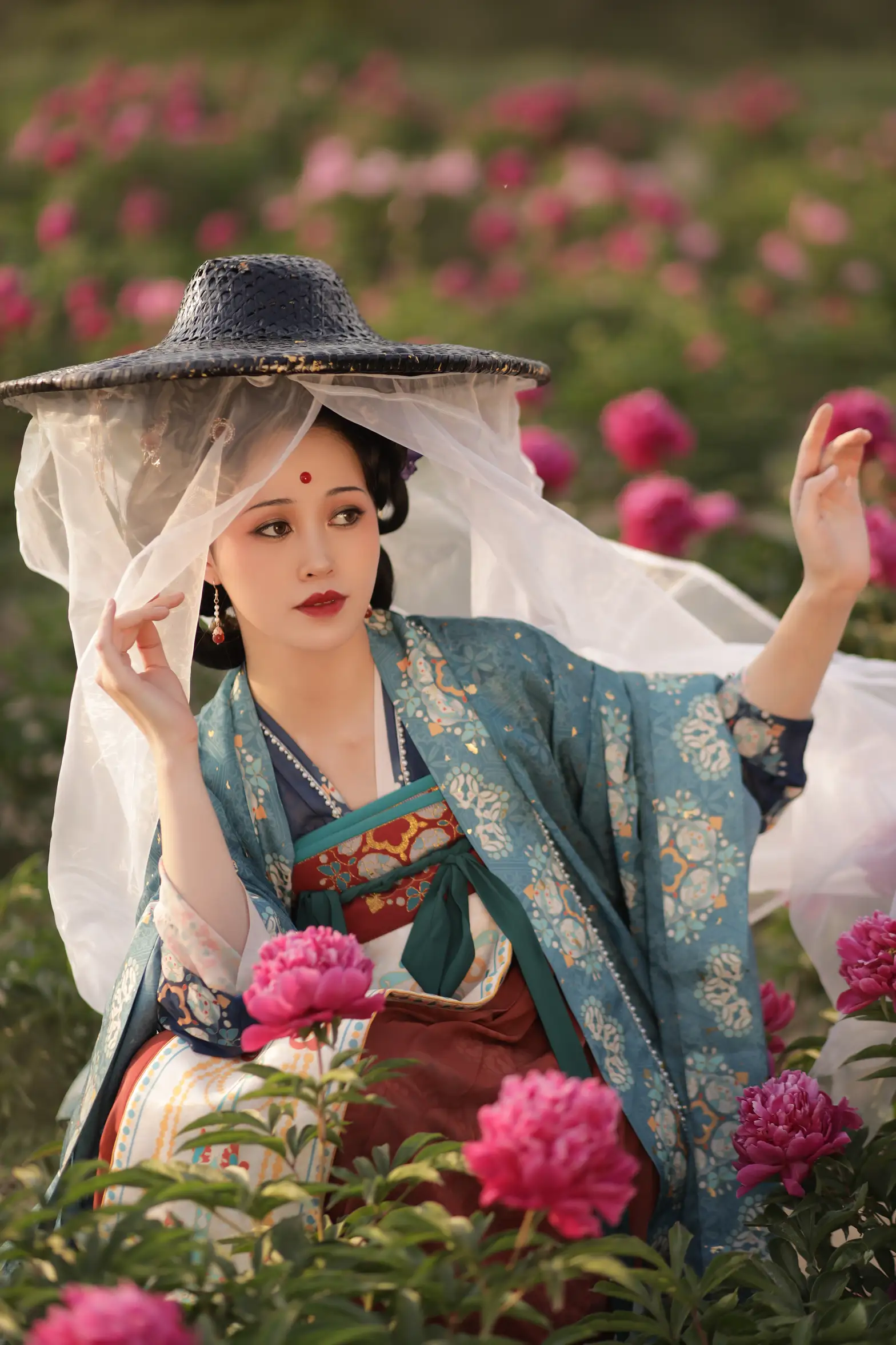 [艺图语] 2022.08.17 Vol.1726-006