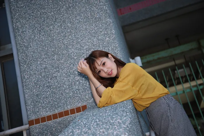 [街拍丝足] NO.053  凯蒂 裙摆摇 高跟美腿旅拍 #街拍丝足、美足#[50P]-040