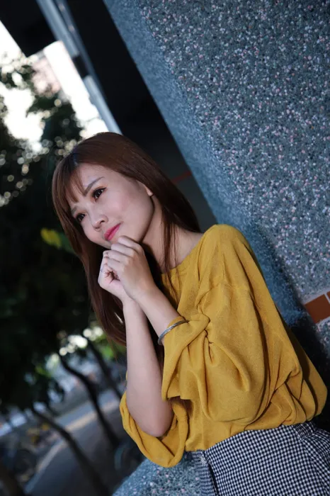 [街拍丝足] NO.053  凯蒂 裙摆摇 高跟美腿旅拍 #街拍丝足、美足#[50P]-034