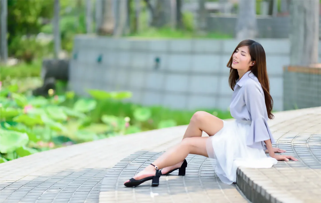 [街拍丝足] NO.145 方唯真 飘逸长裙涼高美腿 #街拍丝足、美足#[184P]-061