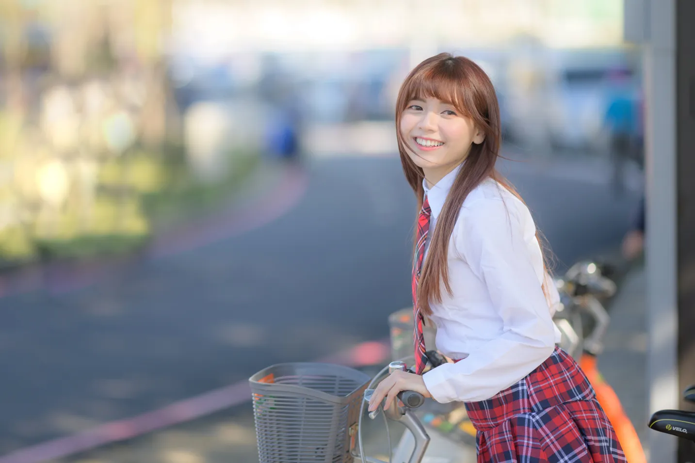 [街拍丝足] NO.233 学生制服高跟 #街拍丝足、美足#[157P]-019