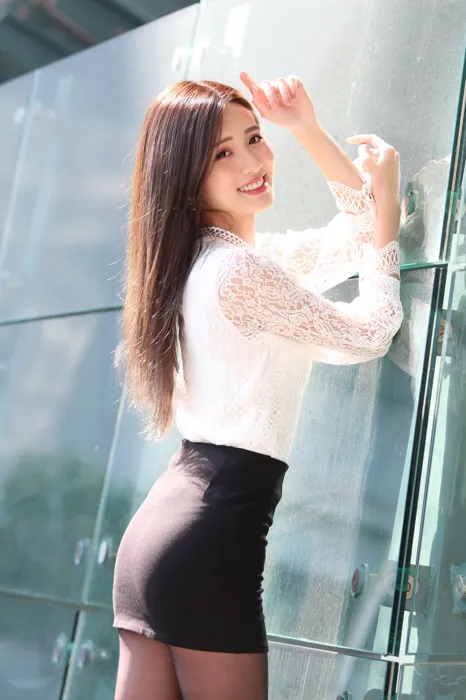 [街拍丝足] NO.056  张筠 OL制服 高跟美腿外拍 #街拍丝足、美足#[103P]-075
