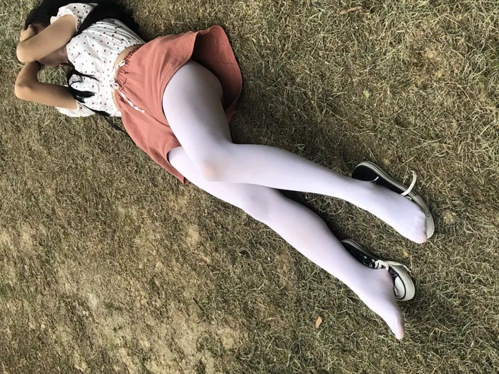[街拍丝足] NO.007 操场散拍合集 #街拍丝足、美足#[91P]-057