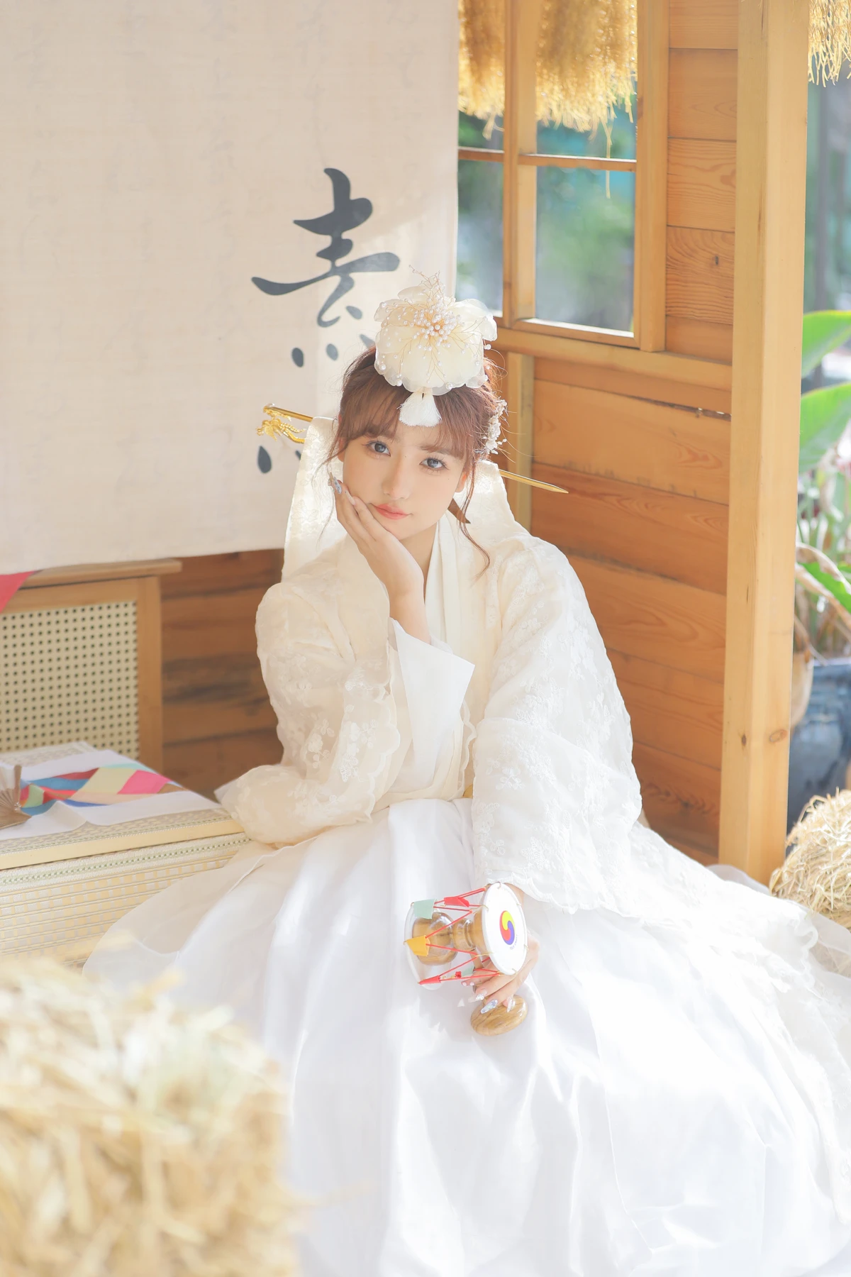 [艺图语]2023.01.11 Vol.2892 延吉服写真#温思儿vv#[22P]-019