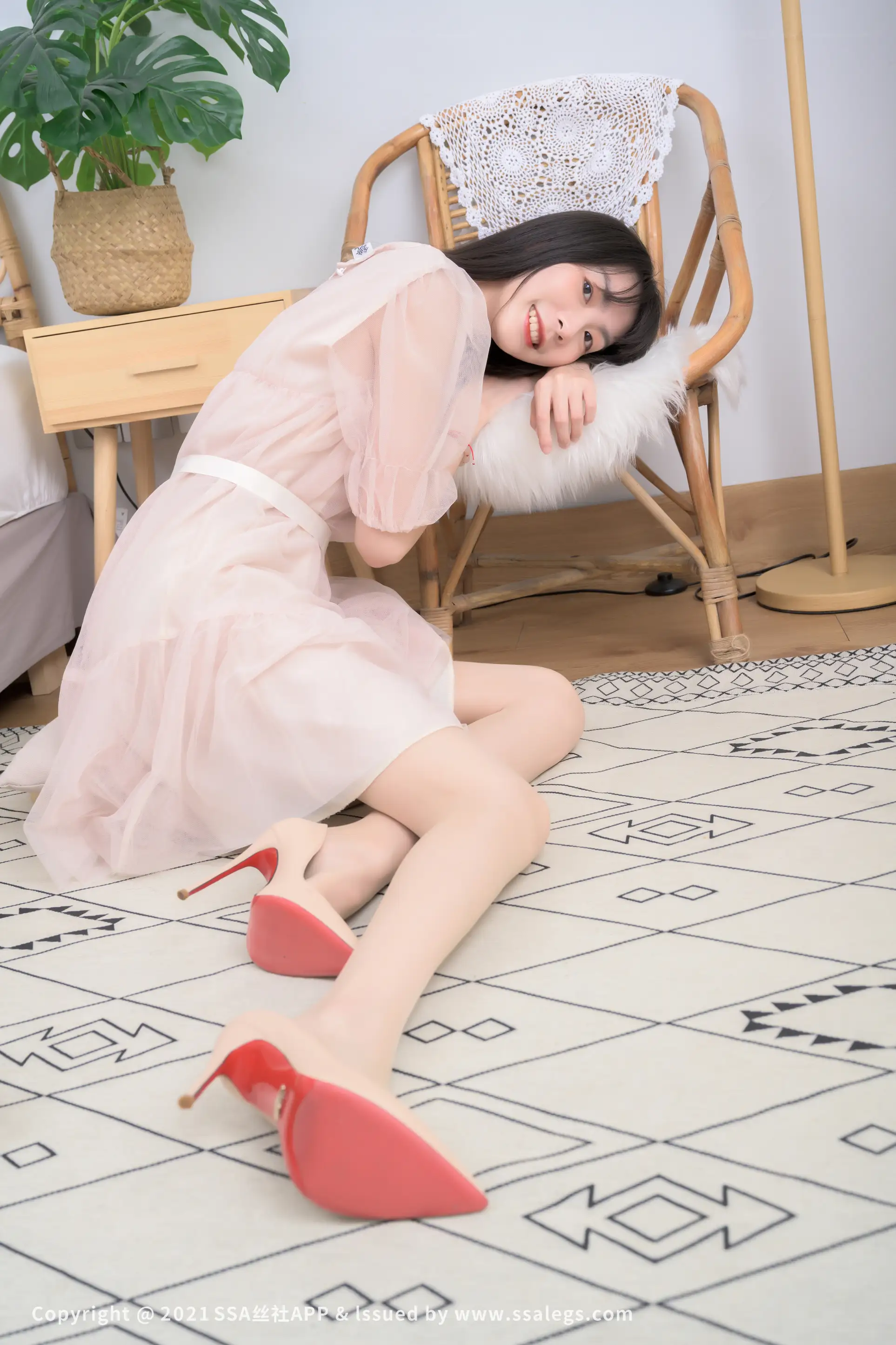 [SSA丝社] NO.764 模特团团的肉色油亮开裆丝袜(上)#[124P]-084
