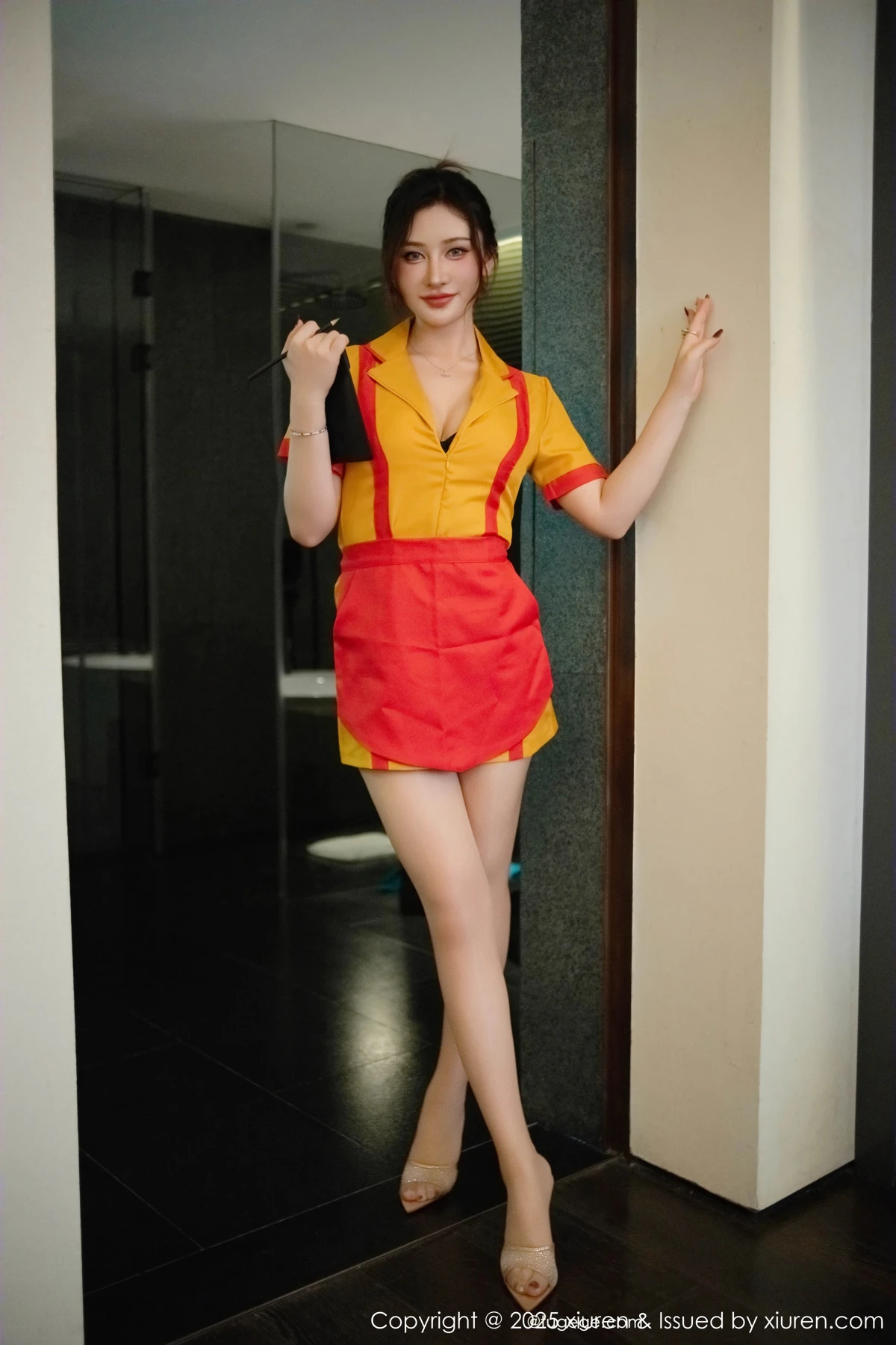 [秀人网] 2025.01.02 No.9695 蕾蕾醒了没、秀人旗下#[42P]-004
