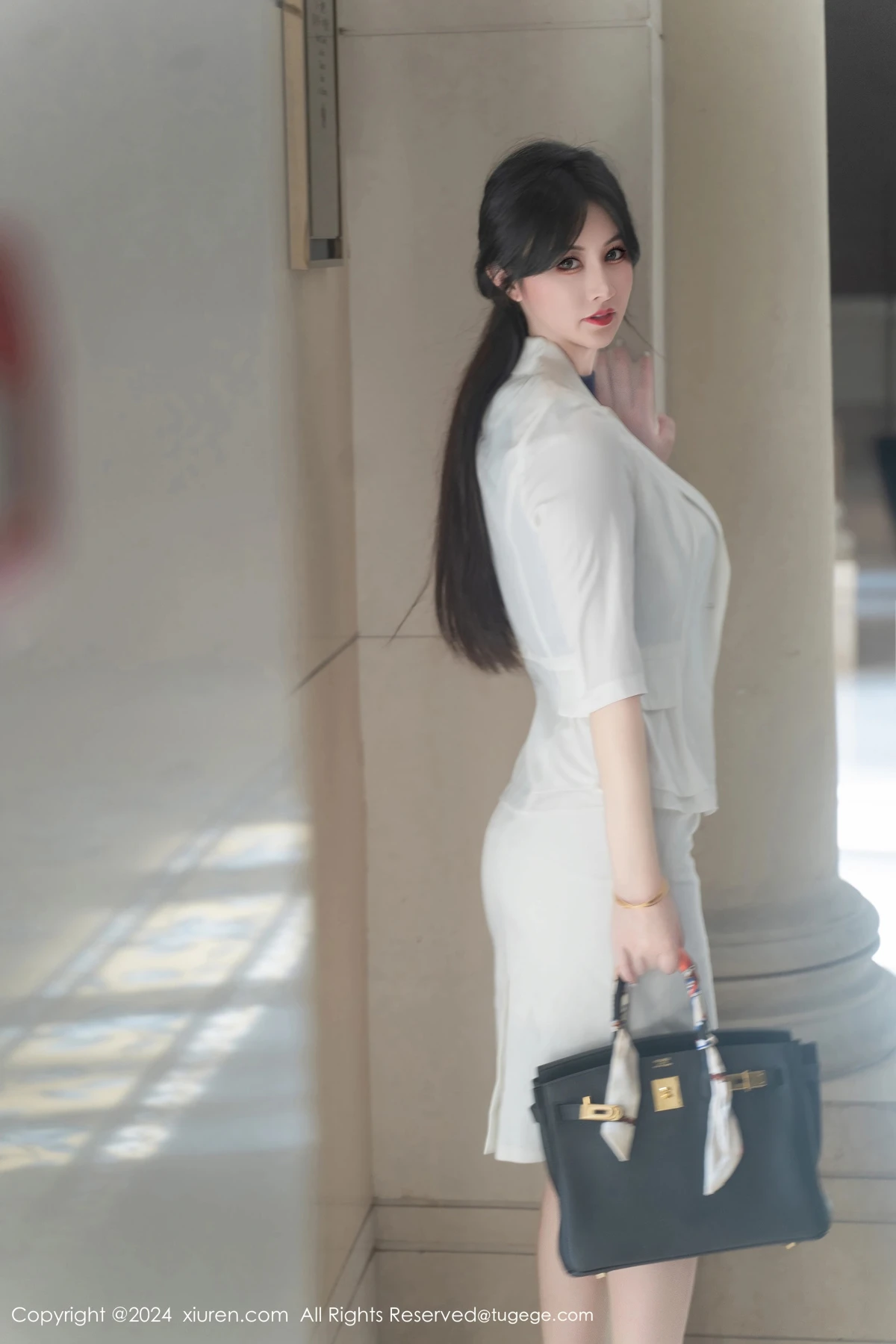 [秀人网] 2024.10.21 No.9319 诗诗kiki、秀人旗下#[98P]-002