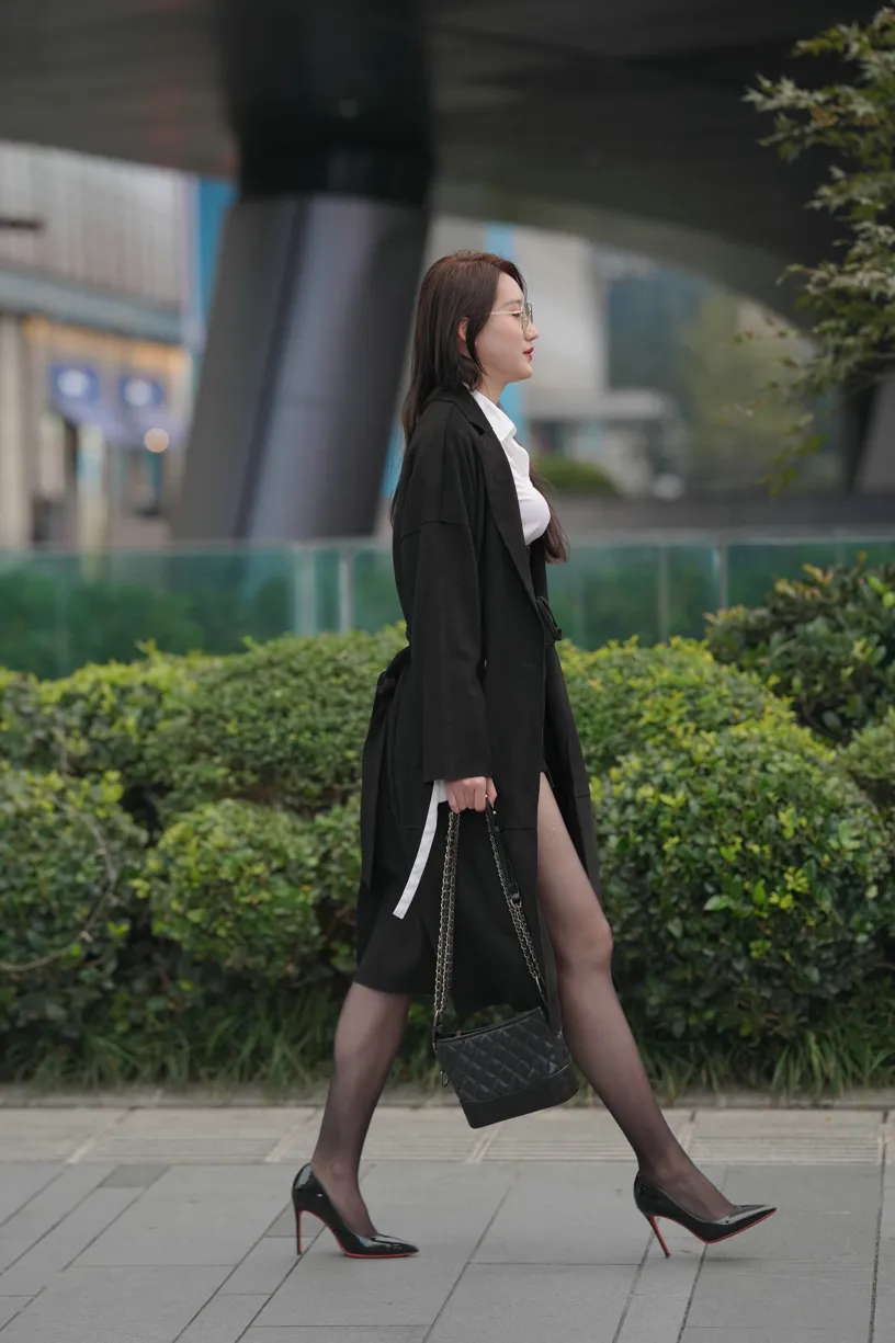 [街拍丝足] NO.160 黑丝大长腿 #街拍丝足、美足#[201P]-081