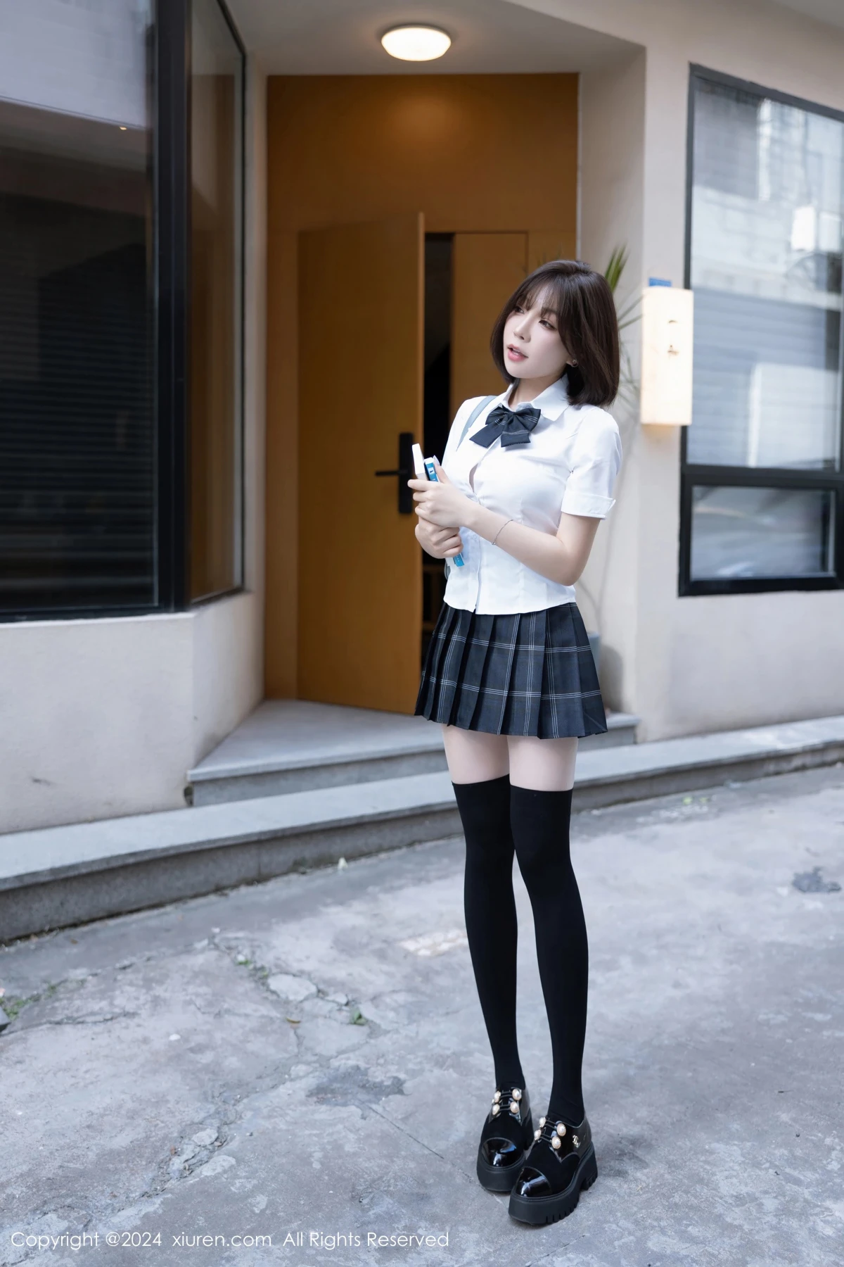 [XiuRen秀人网] 2024.07.01 No.8785 徐莉芝Booty [100+1P]-010
