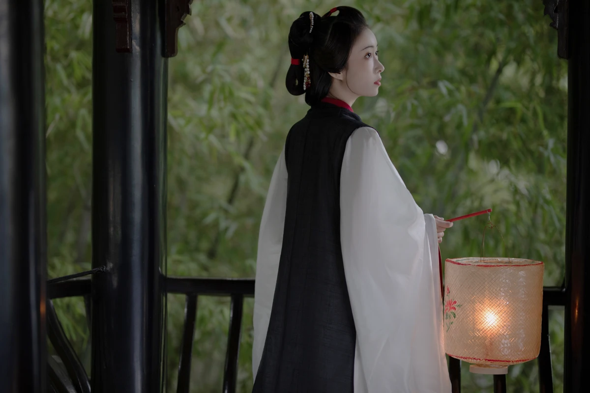 [艺图语]2023.05.20 Vol.3050 晚明#姌Rr#[33P]-016