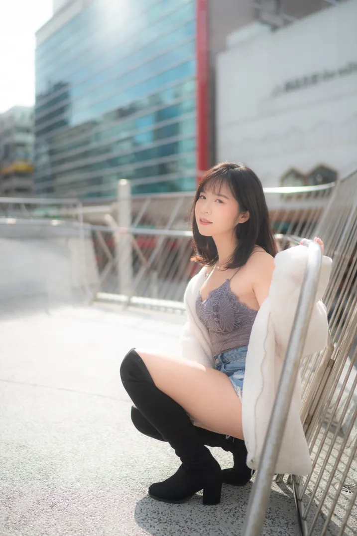 [街拍丝足] NO.215 YoYo 牛仔短裤长靴 #街拍丝足、美足#[109P]-085