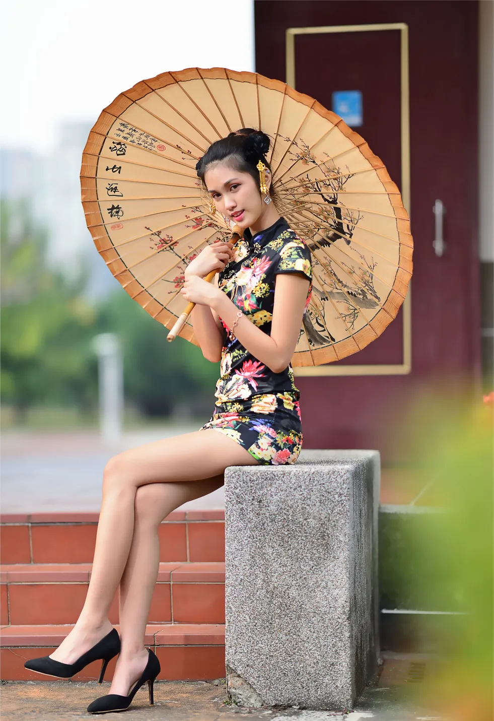 [街拍丝足] NO.191 陈濛欣 短旗袍高跟美腿[100P]-PicJJ