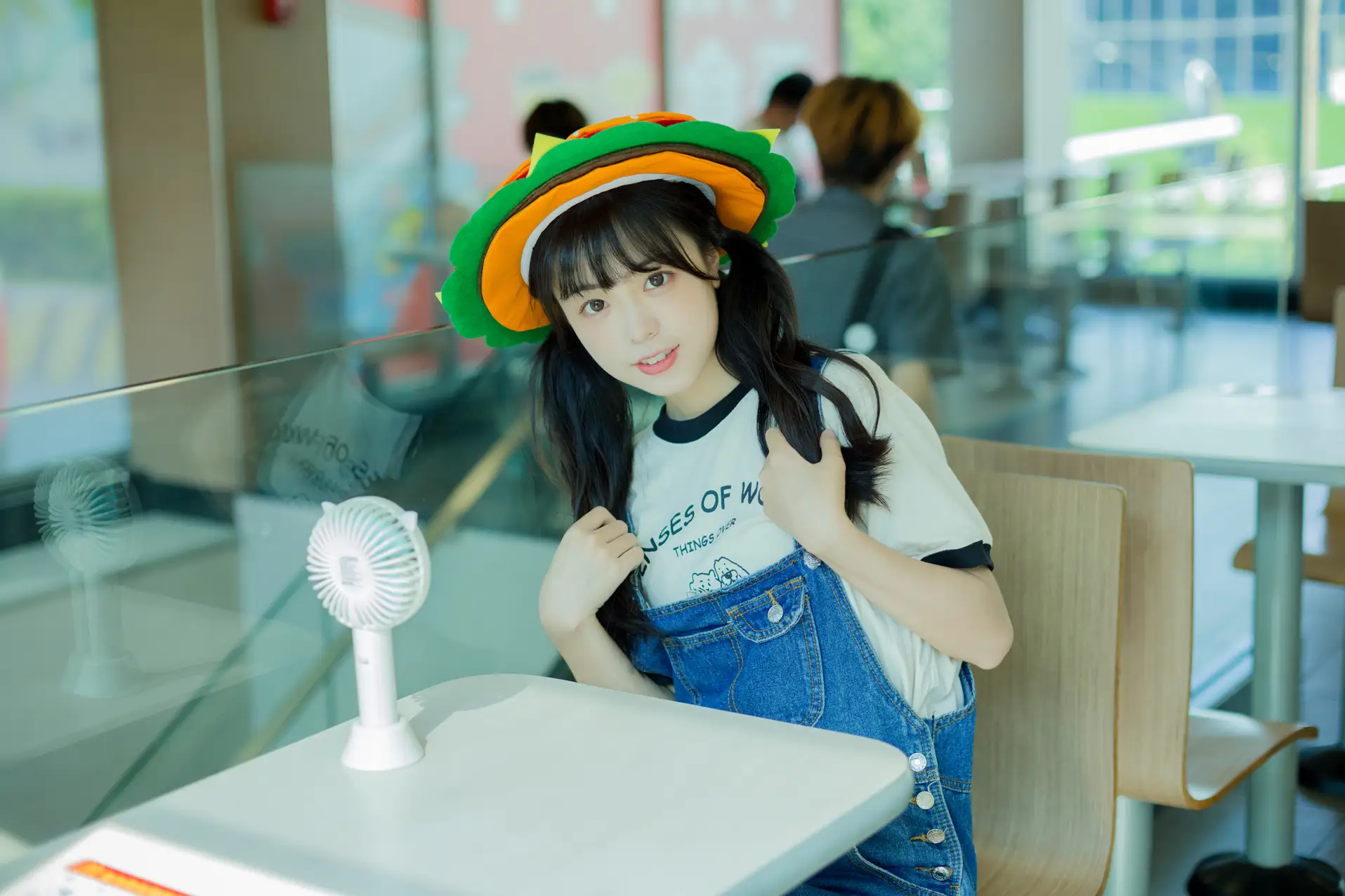 [艺图语] 2022.08.31 Vol.1835-030