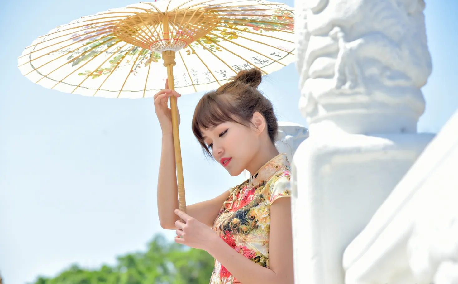 [街拍丝足] NO.189 繆婉瑜 碎花短旗袍高跟美腿#街拍丝足、美足#[68P]-016