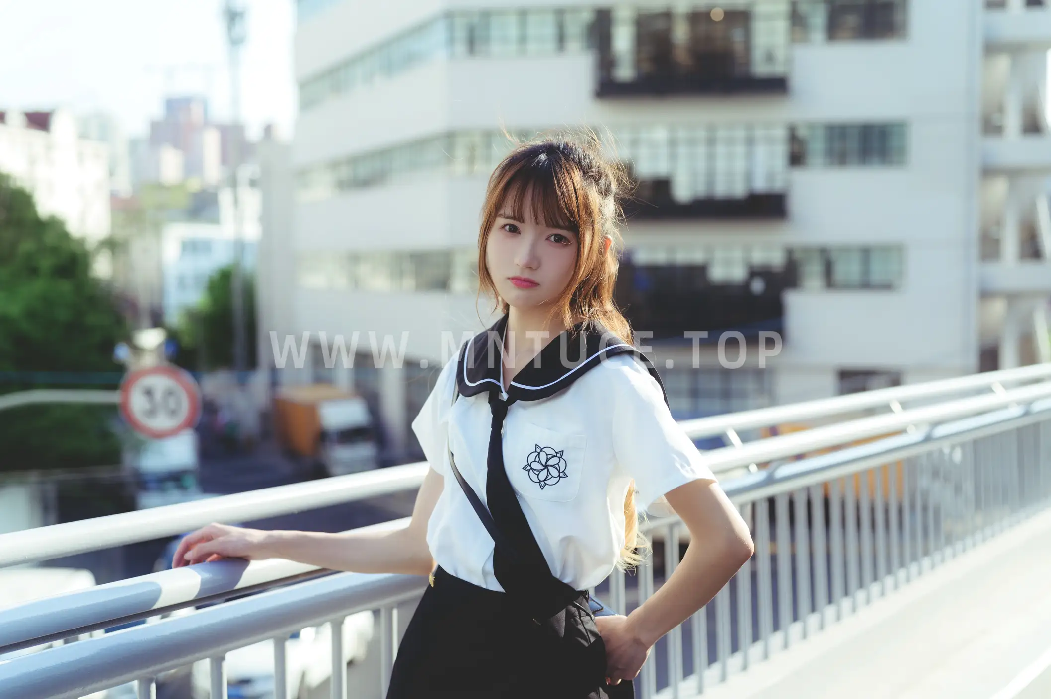 [艺图语] 2022.07.27 Vol.1556-018