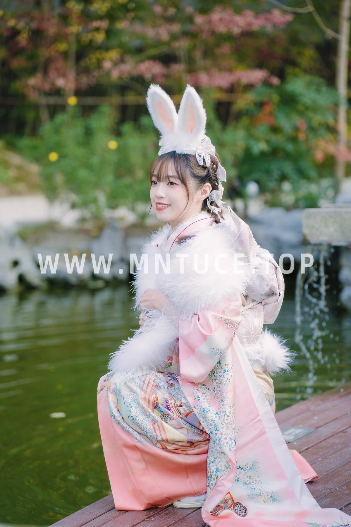 [艺图语]2023.02.09 Vol.3009 新年兔兔#陆陆真甜#[34P]-021