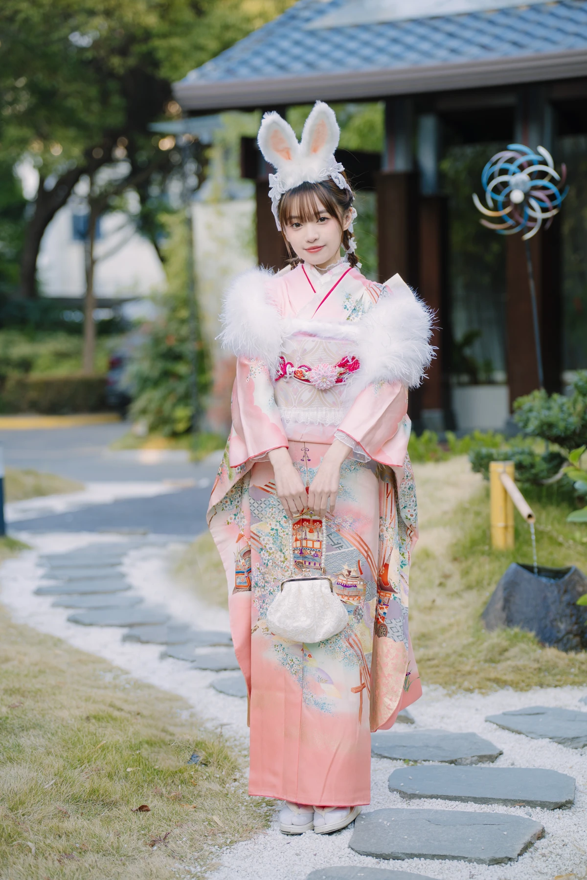 [艺图语]2023.02.09 Vol.3009 新年兔兔#陆陆真甜#[34P]-022